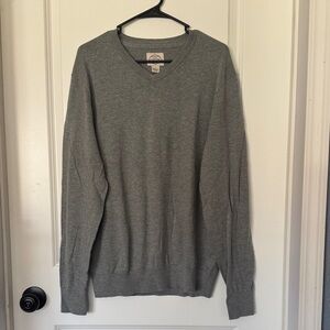 St. John's Bay Men's V-Neck Sweater in Gray